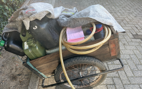 POL-LWL: Nach Dieseldiebstahl: Polizei sucht Eigentümer eines Handwagens - Foto: presseportal.de