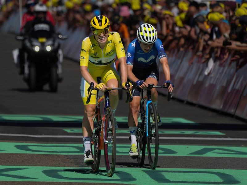 Justine Ghekiere aus Belgien gewann im Alleingang die vorletzte Etappe. - Foto: Peter Dejong/AP/dpa