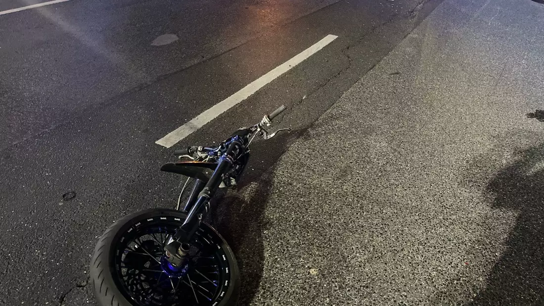 POL-NE: Zwei verletzte Motorradfahrer nach Verkehrsunfall auf Schaaner Kreuzung - Bild: presseportal.de