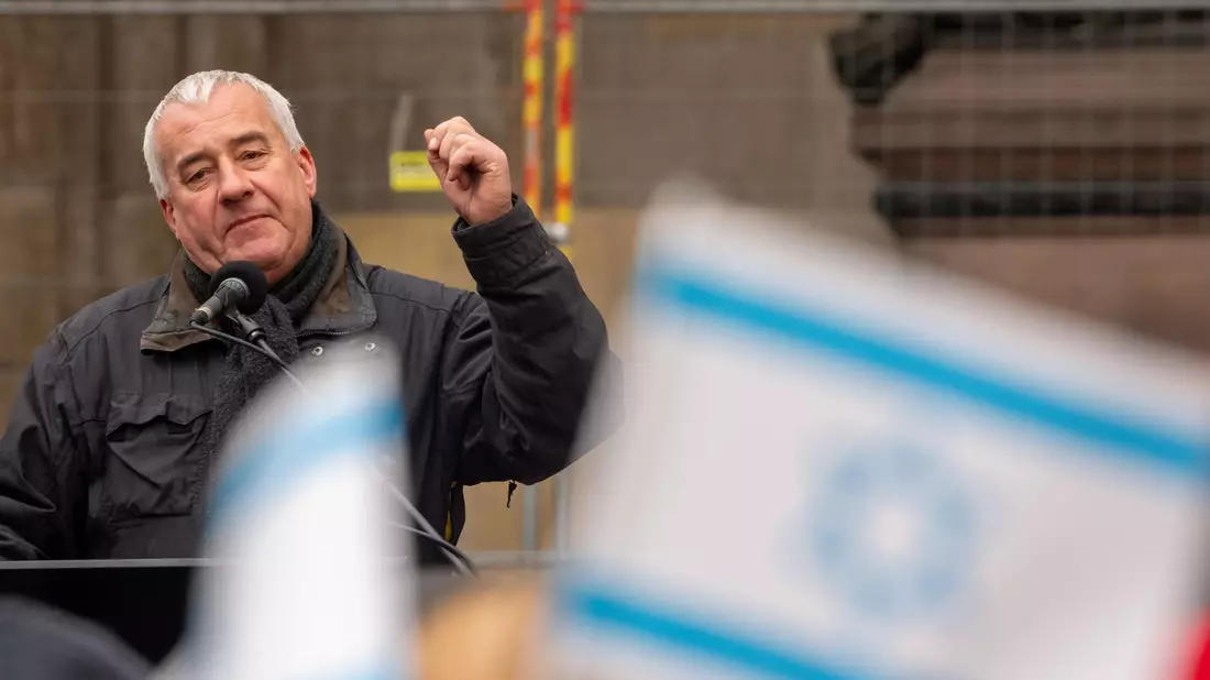 Der Antisemitismusbeauftragte Spaenle will den Schutz von Juden als Staatstiel verankern. (Archivbild) - Bild: Stefan Puchner/dpa