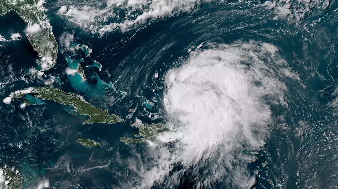Der Hurrikan «Ernesto» bewegt sich auf Bermuda zu.  - Bild: Uncredited/National Oceanic and Atmospheric Administration/AP/dpa