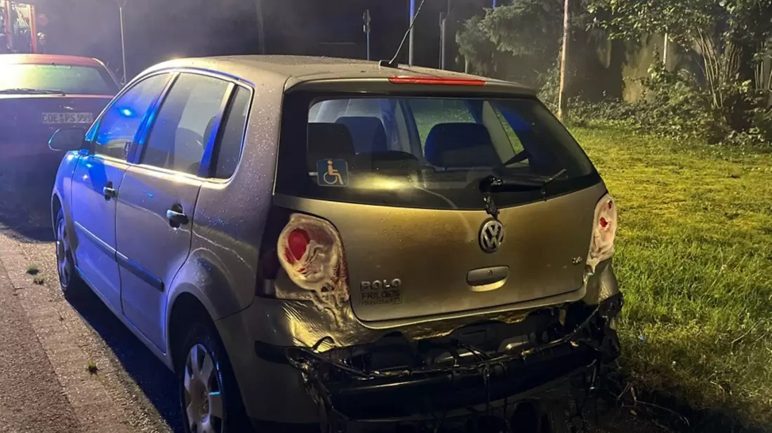 POL-COE: Nottuln, Schapdetten, Roxeler Str. / Brand eines Autos - Bild: presseportal.de
