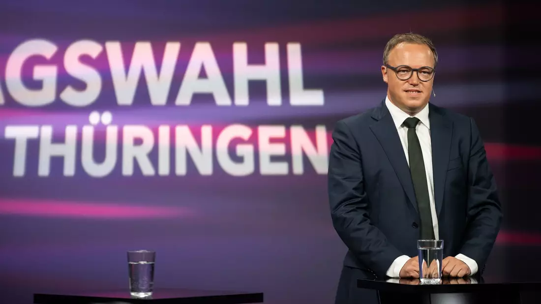 Nach einer TV-Runde fordert Thüringens CDU-Spitzenkandidat Mario Voigt von der Wagenknecht-Partei eine Erklärung zum Umgang mit der AfD. - Bild: Jacob Schröter/dpa