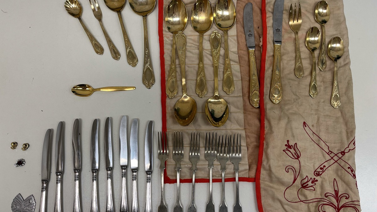 POL-HA: Diebesgut bei Wohnungsdurchsuchung aufgefunden - Wem gehört dieses Goldbesteck? - Foto: presseportal.de