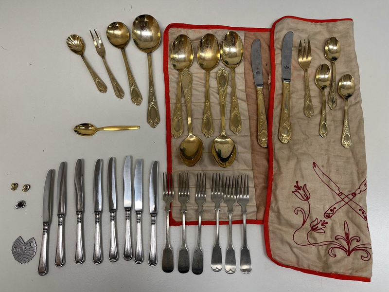 POL-HA: Diebesgut bei Wohnungsdurchsuchung aufgefunden - Wem gehört dieses Goldbesteck? - Foto: presseportal.de