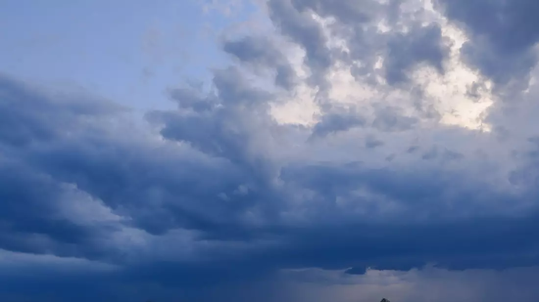 Regen und Sturm erwartet. (Archivbild) - Bild: Patrick Pleul/dpa