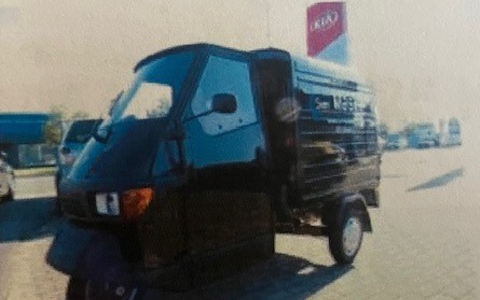 POL-CUX: Diebstahl eines dreirÀdrigen Kastenfahrzeugs in Cuxhaven - Zeugenaufruf (Lichtbild in der Anlage) - Foto: presseportal.de POL-CUX: Diebstahl eines dreirÀdrigen Kastenfahrzeugs in Cuxhaven - Zeugenaufruf (Lichtbild in der Anlage) - Foto: presseportal.de