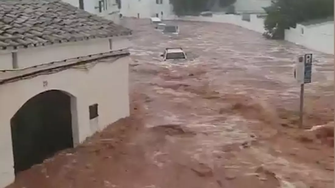 Menorca wurde von den heftigen Unwettern über dem östlichen Mittelmeer am heftigsten getroffen.  - Bild: Vifogra / Eberlein/vifogra/dpa