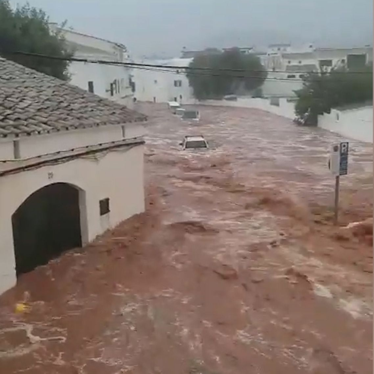 Menorca wurde von den heftigen Unwettern über dem östlichen Mittelmeer am heftigsten getroffen.  - Foto: Vifogra / Eberlein/vifogra/dpa