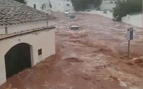 Menorca wurde von den heftigen Unwettern über dem östlichen Mittelmeer am heftigsten getroffen.  - Foto: Vifogra / Eberlein/vifogra/dpa