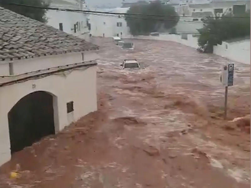 Menorca wurde von den heftigen Unwettern über dem östlichen Mittelmeer am heftigsten getroffen.  - Foto: Vifogra / Eberlein/vifogra/dpa