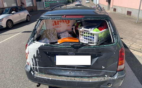 POL-IGB: Verkehrsunfallflucht mit gestohlenem Fahrzeug in Hassel - Foto: presseportal.de