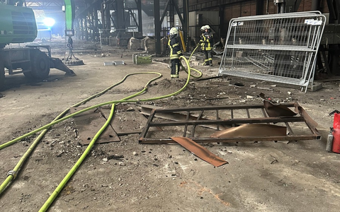 FW-MH: Unterirdischer Brand in einer Lagerhalle - Foto: presseportal.de