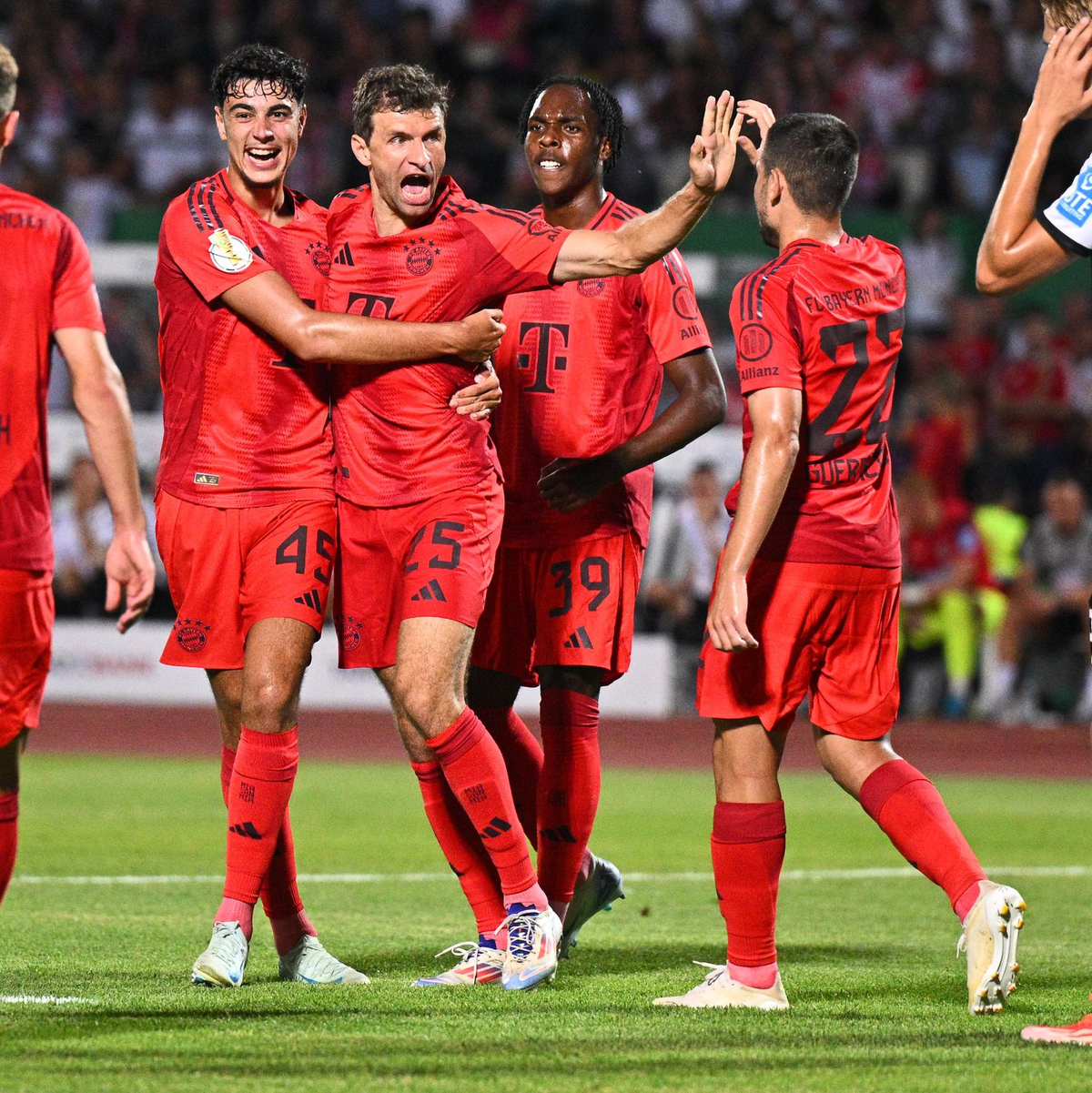 Trifft bei seinem Debüt im DFB-Pokal: Harry Kane. - Foto: Tom Weller/dpa