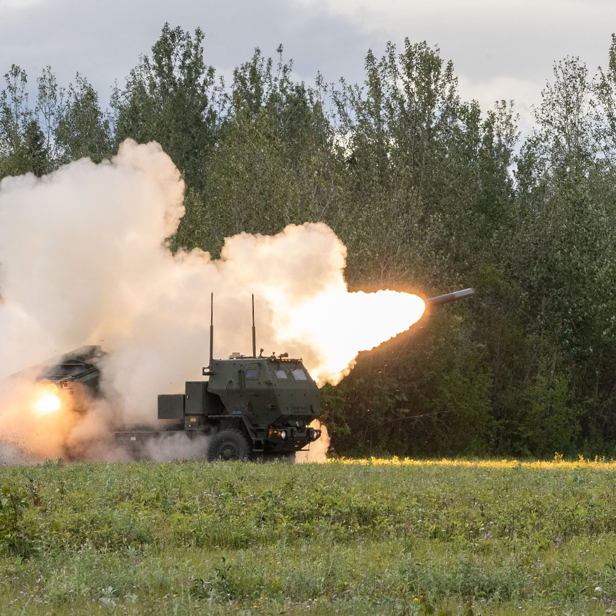 Die Ukraine hat mehrere Mehrfachraketenwerfer vom US-Typ Himars zur Verfügung für ihren Verteidigungskampf gegen den russischen Angriffskrieg. (Archivbild) - Foto: Sherifa Kästner/Bundeswehr/dpa
