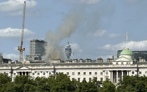 Das historische Somerset House gehört zu den bekannten GebÀuden in London und wird heute als Kulturzentrum genutzt. - Foto: Michelle Birkby/PA Wire/dpa Das historische Somerset House gehört zu den bekannten GebÀuden in London und wird heute als Kulturzentrum genutzt. - Foto: Michelle Birkby/PA Wire/dpa