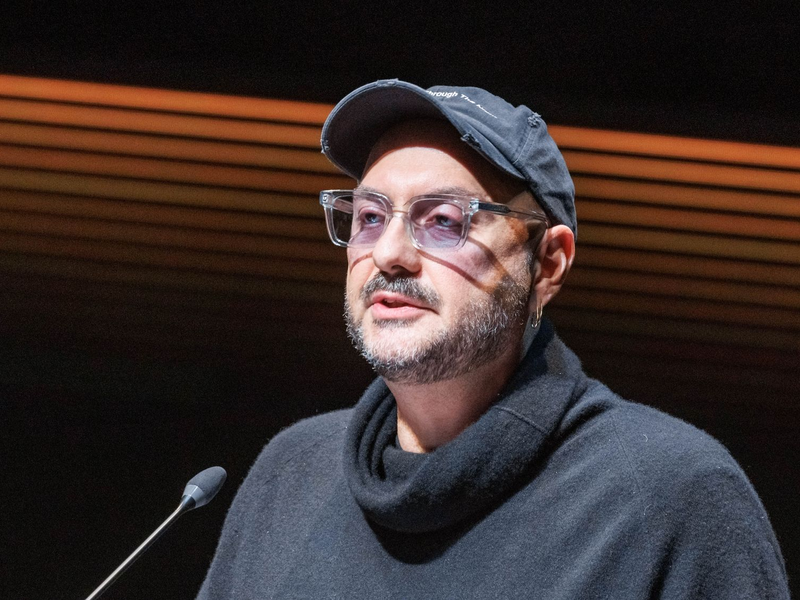 Der russische Exil-Regisseur Kirill Serebrennikow wurde in seiner Heimat verfolgt und feiert in Deutschland Erfolge. Archivbild - Foto: Markus Scholz/dpa