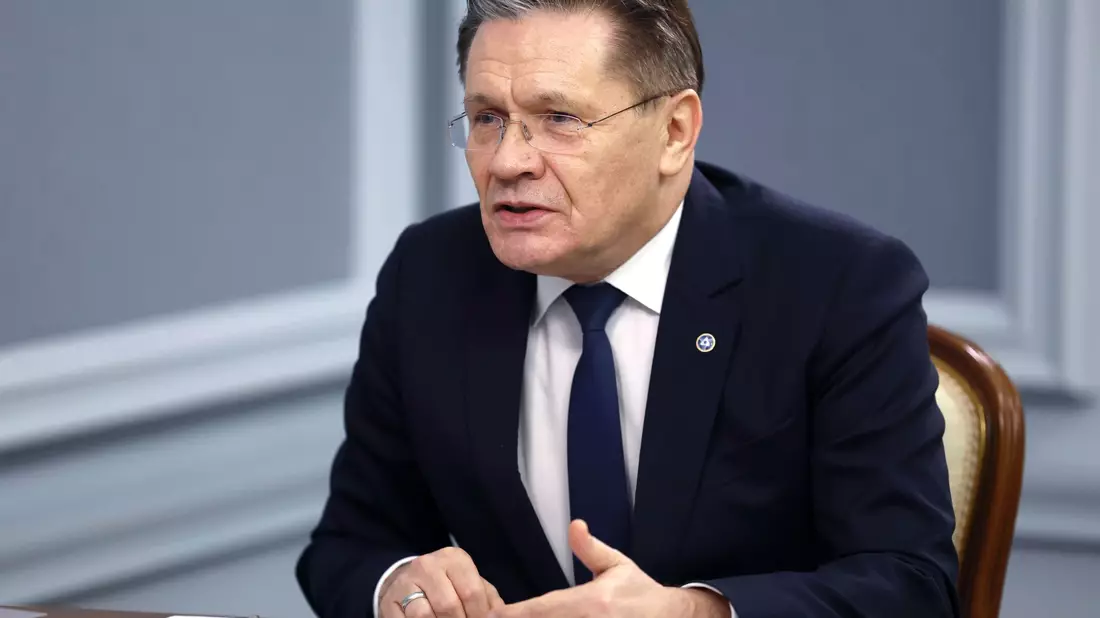 Der Chef der russischen Atomagentur Rosatom, Alexej Lichatschow, warnt für den Gefahren für das Kernkraftwerk im russischen Kursk und im von Mokau besetzten AKW Saporischschja in der Ukraine. (Archivbild) - Bild: Dmitry Astakhov/Pool Sputnik Government via AP/dpa