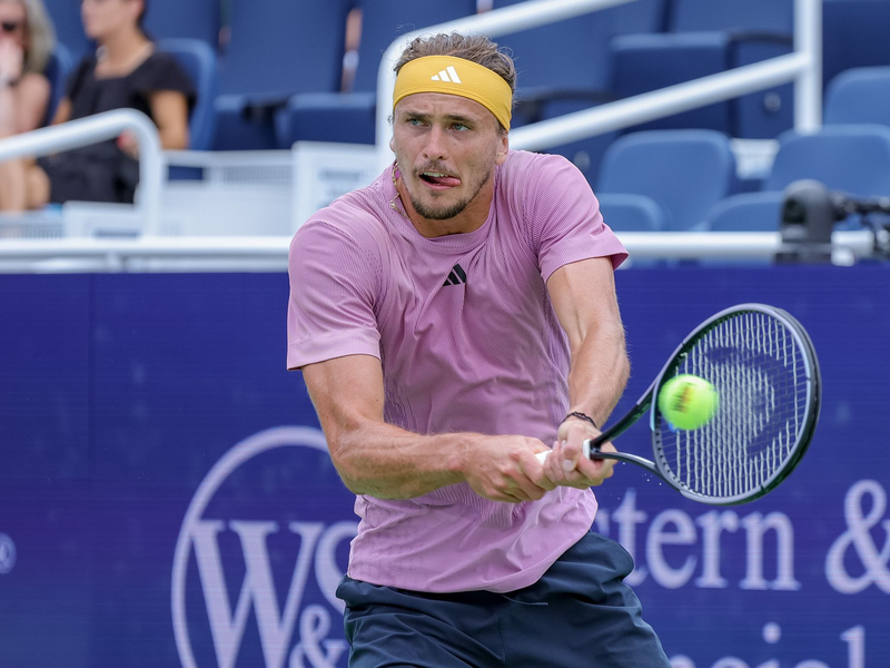 Alexander Zverev trifft im Halbfinale in Cincinnati auf Jannik Sinner. - Foto: Scott Stuart/ZUMA Press Wire/dpa