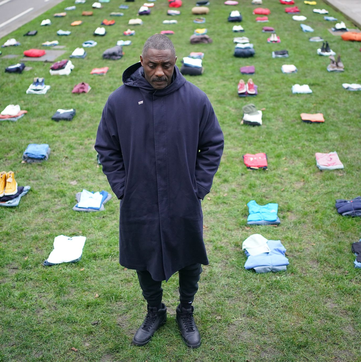 Setzte vor dem Parlament ein Zeichen: Schauspieler Idris Elba. - Foto: Yui Mok/PA Wire/dpa