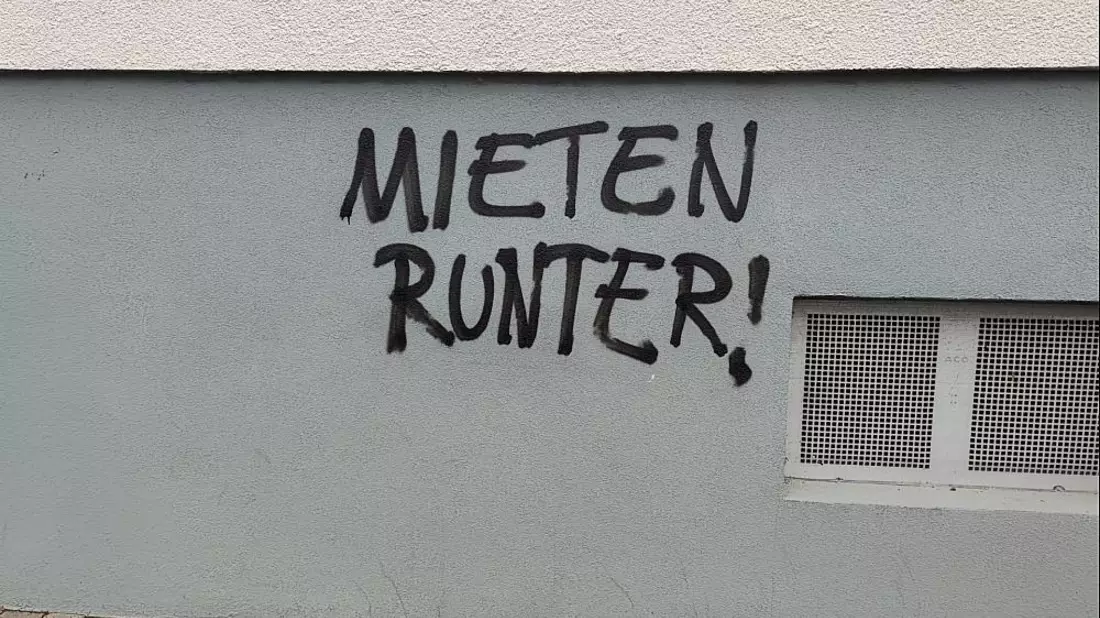 Graffiti mit Schriftzug Mieten runter (Archiv) - Bild: über dts Nachrichtenagentur