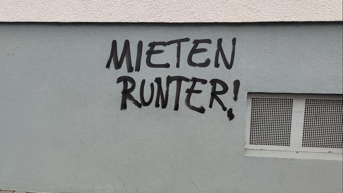 Graffiti mit Schriftzug 