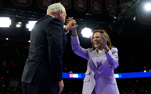 Auch Tim Walz wird einen großen Auftritt haben. (Archivbild) - Foto: Julia Nikhinson/AP/dpa