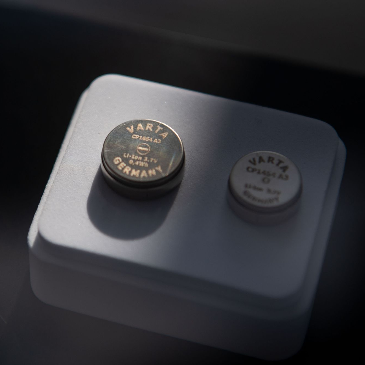 Für die Zukunft gibt sich der Varta-Chef zuversichtlich. (Symbolbild) - Foto: Marijan Murat/dpa