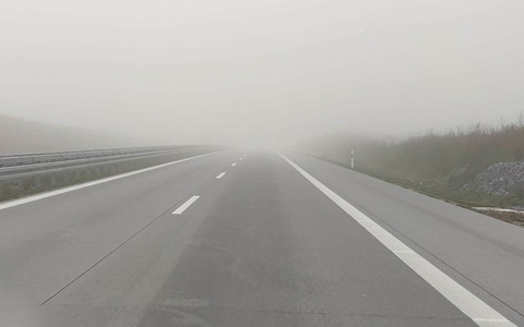 Nebel auf einer Autobahn (Archiv) - Foto: über dts Nachrichtenagentur
