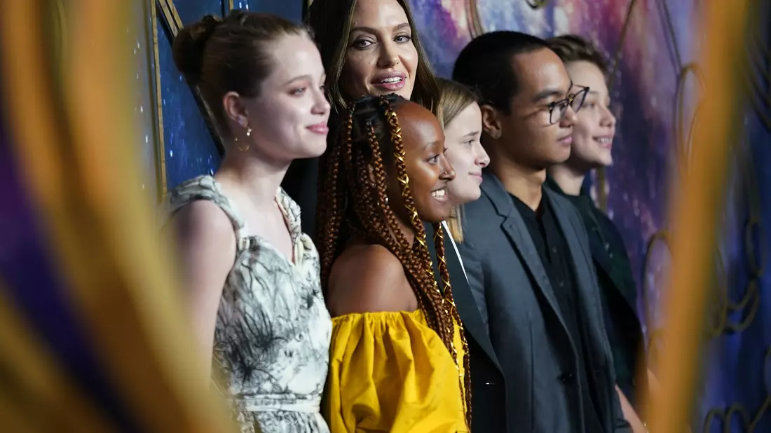 Shiloh Jolie-Pitt legt den Nachnamen ihres Vaters ab. (Archivbild) - Bild: Yui Mok/Press Association/dpa