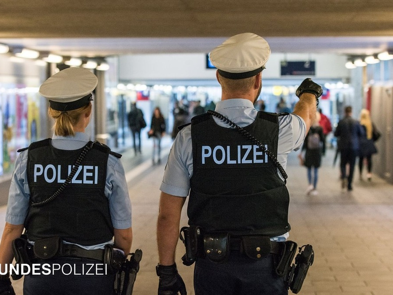 Bundespolizeidirektion München: Gewaltdelikt im DB-Reisezentrum / Drei leicht verletzte Bahn-Bedienstete - Foto: presseportal.de