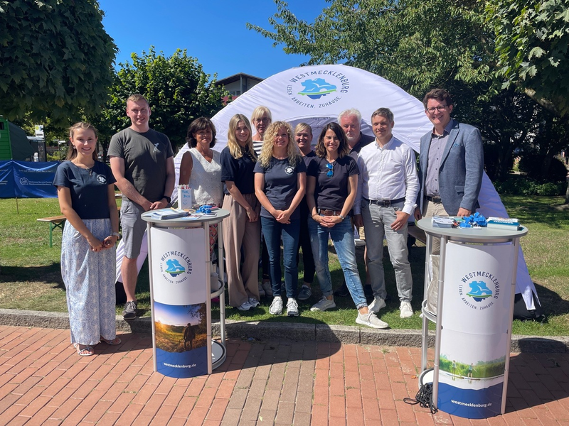 Erfolgreiche Urlauberaktionstage 2024: Fachkräftemarketing am Strand begeistert rund 800 Besucher - Foto: presseportal.de