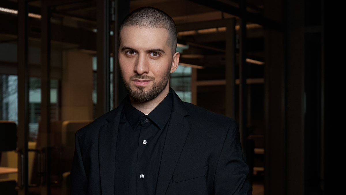 Marktdominanz & Omnipräsenz: Jousef Murad von APEX Consulting stellt Strategien vor, um sich in einem 