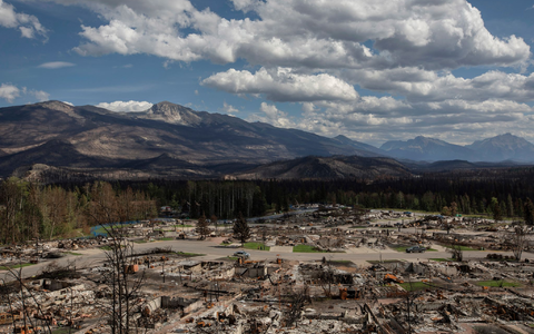 Aufgrund der Waldbrände ist der Jasper-Nationalpark für Besucherinnen und Besucher derzeit geschlossen. - Foto: Amber Bracken/The Canadian Press via AP/dpa