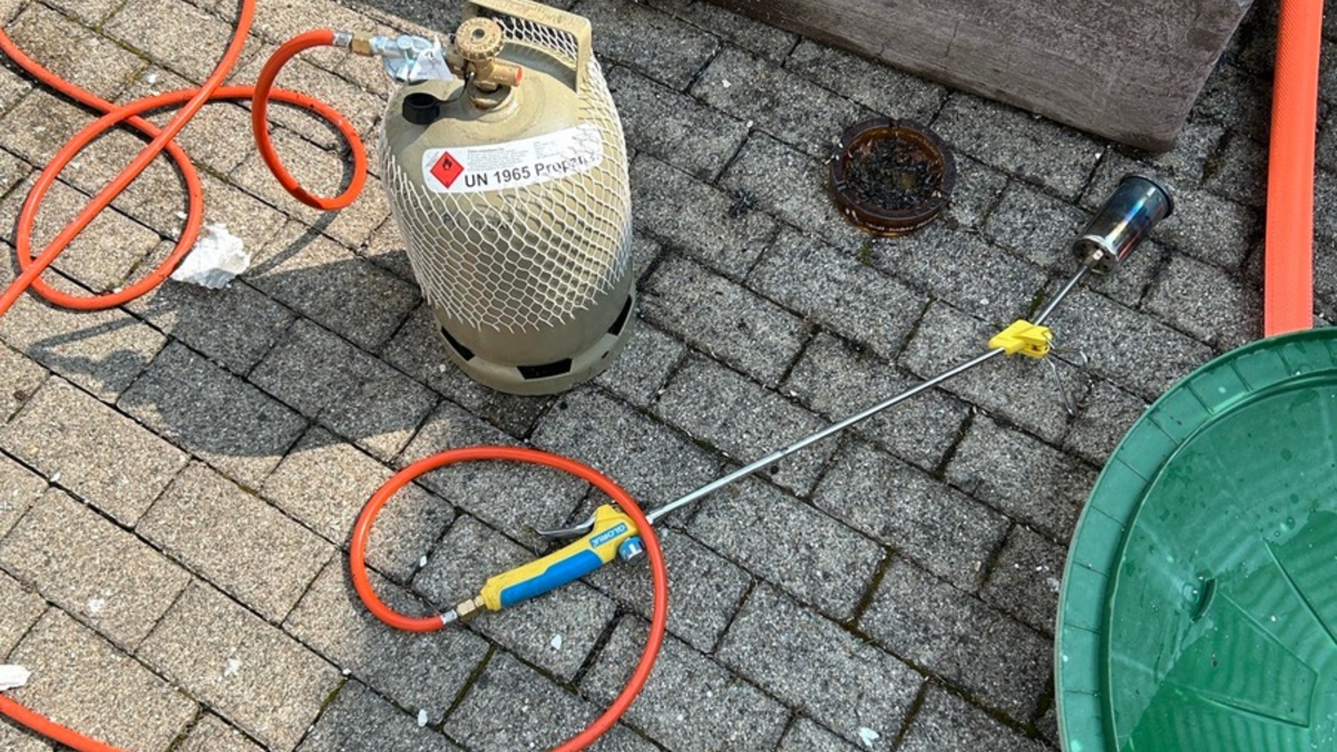 POL-PDKL: Hausdämmung fängt Feuer - Foto: presseportal.de