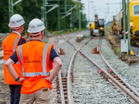 Die Kosten allein für die Riedbahn-Sanierung werden derzeit mit 1,3 Milliarden Euro angegeben. - Foto: Andreas Arnold/dpa