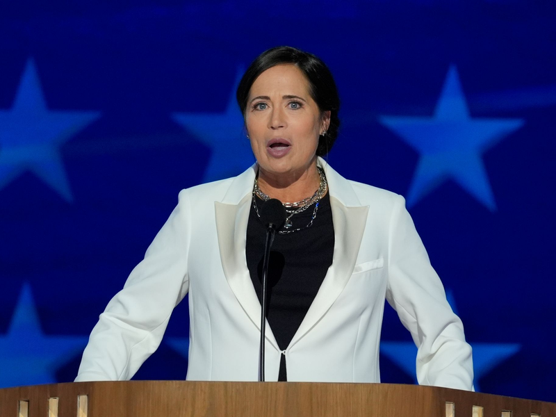 Hope und Gus Walz unterstützen ihren Vater.  - Foto: J. Scott Applewhite/AP/dpa