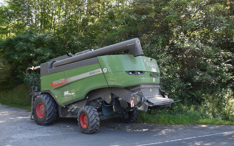 POL-HM: Zeugen nach Unfall im Begegnungsverkehr gesucht - Foto: presseportal.de