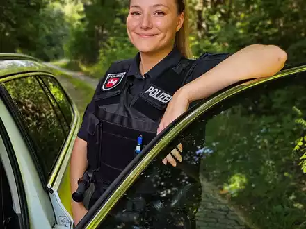 POL-NOM: Bürgergespräch der Polizei - Neue Kontaktbeamtin bietet den kurzen Draht zur Polizei an - Foto: presseportal.de