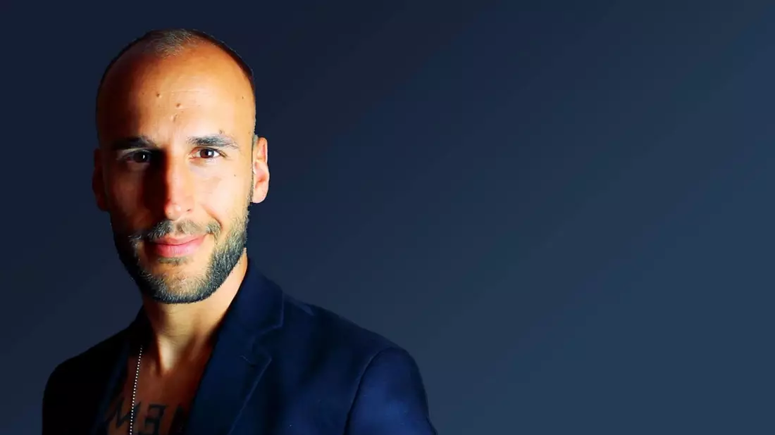 Nie wieder Friendzone: Flirt-Coach Andy Friday verrät, warum Frauen das Interesse verlieren - und wie man(n) das verhindert - Bild: presseportal.de