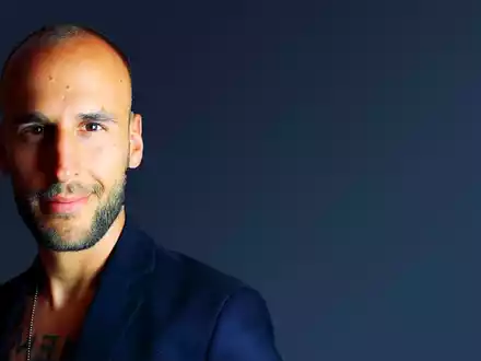 Nie wieder Friendzone: Flirt-Coach Andy Friday verrät, warum Frauen das Interesse verlieren - und wie man(n) das verhindert - Foto: presseportal.de