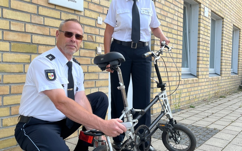 POL-HRO: Einladung zur Verkehrskontrollaktion des Präventionsbereichs der Polizeiinspektion Rostock und der Verkehrswacht Tessin zum Thema: Sicher mit dem Rad unterwegs - Foto: presseportal.de