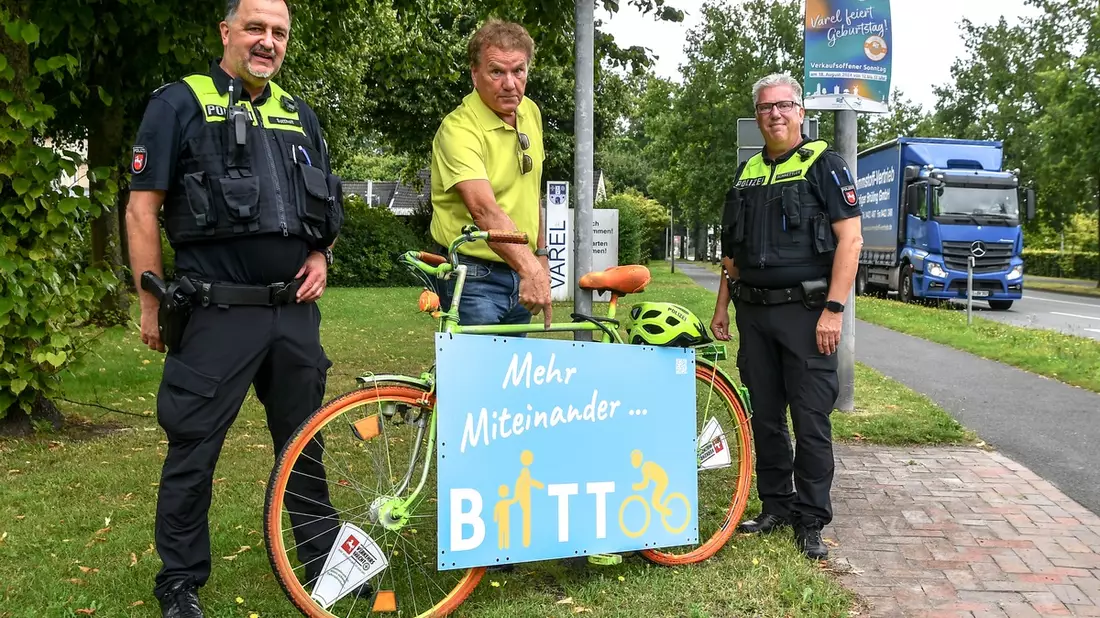 POL-WHV: Startschuss der landesweiten Kampagne Mehr Miteinander... Bitte in Varel, Bockhorn und Zetel - Bild: presseportal.de