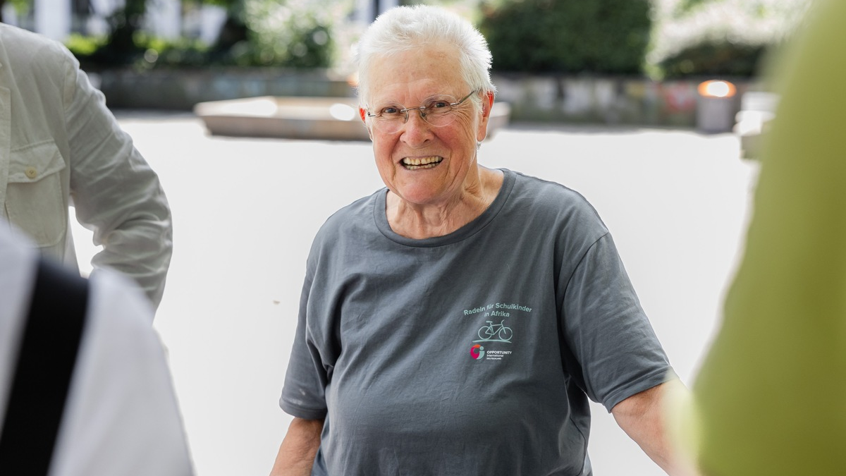 Die Welt ist nicht genug: 78 Jährige-Rekordradlerin macht sich auf den Rückweg - Foto: presseportal.de