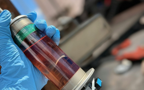 HZA-AC: Zollkontrolle: Alter Bekannter fährt wieder mit Heizöl Aachener Zoll entdeckt erneut Heizöl im Tank eines Lkw - Foto: presseportal.de