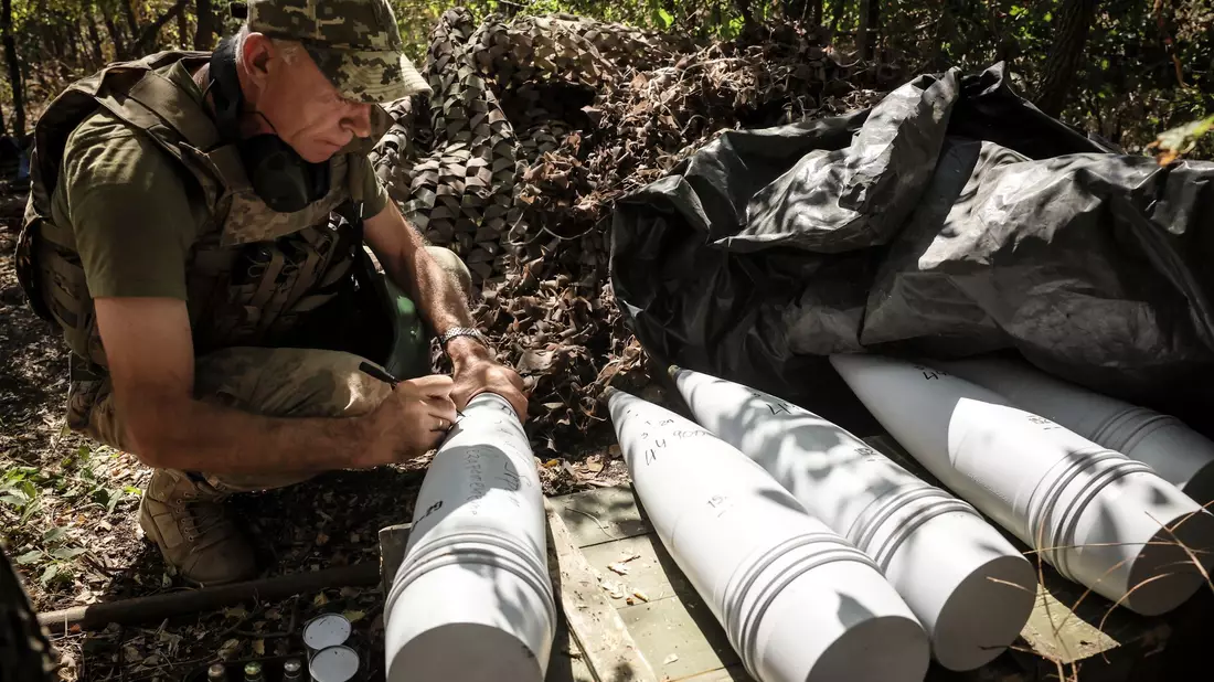 In der Ostukraine können die Verteidiger dem Druck russischer Angriffe kaum standhalten.  - Bild: Oleg Petrasiuk/Ukrainian 24th Mechanised Brigade/AP/dpa
