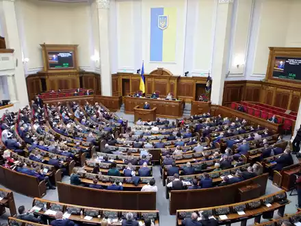 Der fortdauernde Krieg mit Russland hat Nachbesserungen am ukrainischen Haushalt notwendig gemacht. (Archivbild) - Foto: -/Ukrinform/dpa