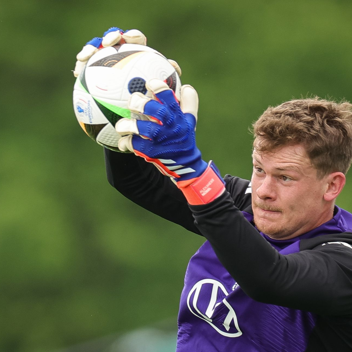 Alexander Nübel trainierte bereits mit dem DFB-Team- - Foto: Christian Charisius/dpa
