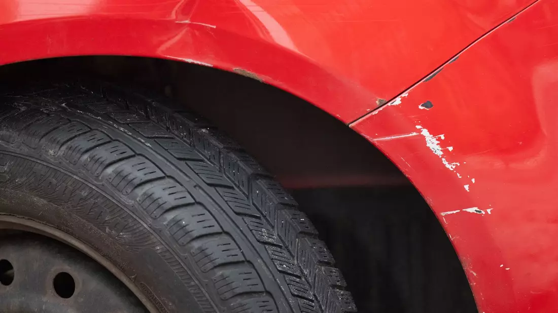 Ein Fall für die Versicherung? Für rund 9,4 Millionen Autofahrer ändert sich die Berechnungsgrundlage für ihre Beiträge. (Archivfoto) - Bild: Robert Michael/dpa