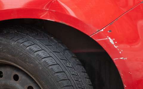 Ein Fall für die Versicherung? Für rund 9,4 Millionen Autofahrer ändert sich die Berechnungsgrundlage für ihre Beiträge. (Archivfoto) - Foto: Robert Michael/dpa Ein Fall für die Versicherung? Für rund 9,4 Millionen Autofahrer ändert sich die Berechnungsgrundlage für ihre Beiträge. (Archivfoto) - Foto: Robert Michael/dpa